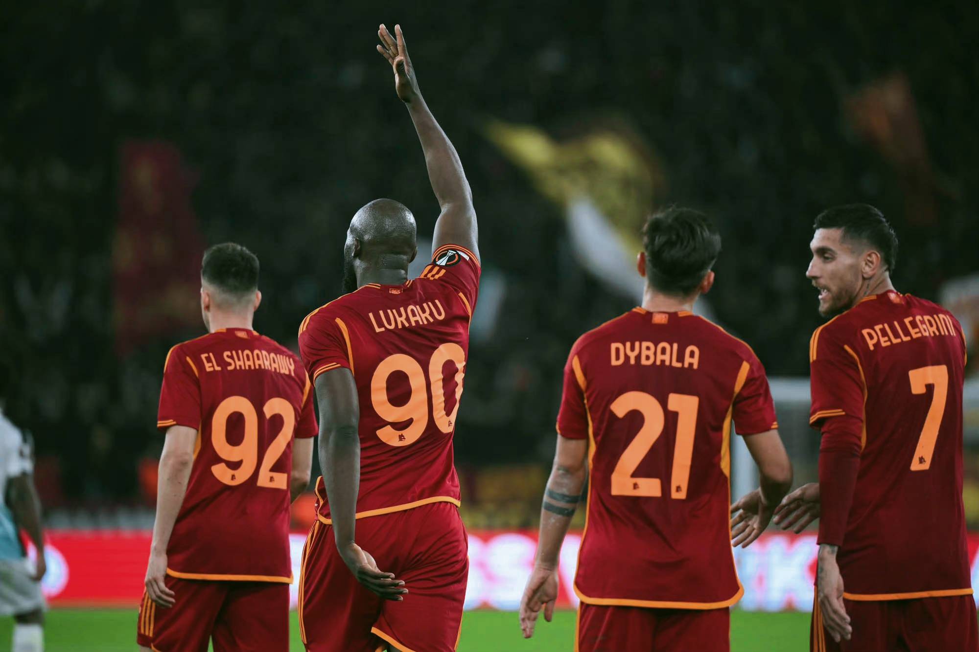 凯发网页版 -布莱顿发布备战花絮，窗口期门线救险，欧联任务艰巨，阵容厚度经受考验 