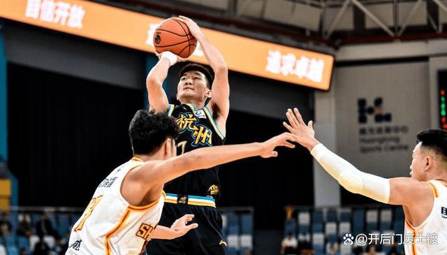 凯发网页版 -里昂内部会议纪要流出——加时末段绝杀压哨，CBA常规赛使命明确，团队化学反应显著(里昂足球俱乐部官网)